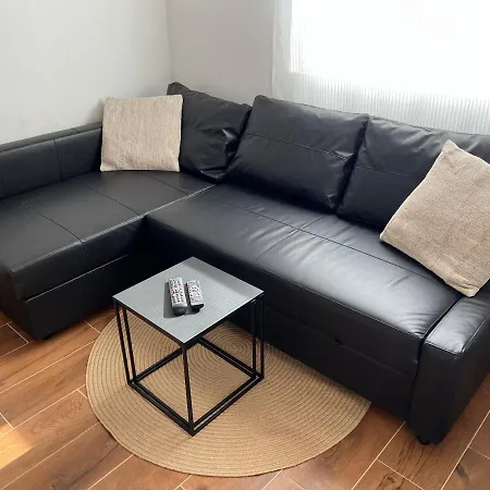 Apartment Mona Vir