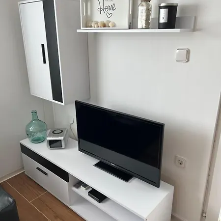 Mona Apartment